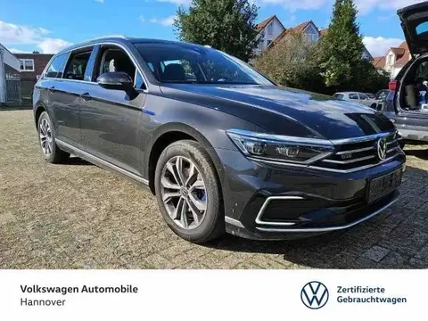 Used VOLKSWAGEN PASSAT Hybrid 2020 Ad 