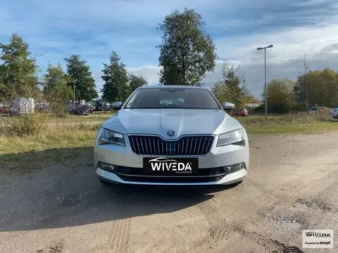 Used SKODA SUPERB Petrol 2018 Ad 