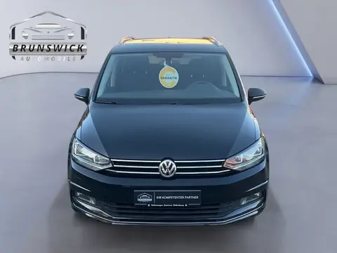 Used VOLKSWAGEN TOURAN Diesel 2017 Ad 