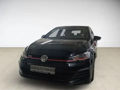 Used VOLKSWAGEN GOLF Petrol 2018 Ad 