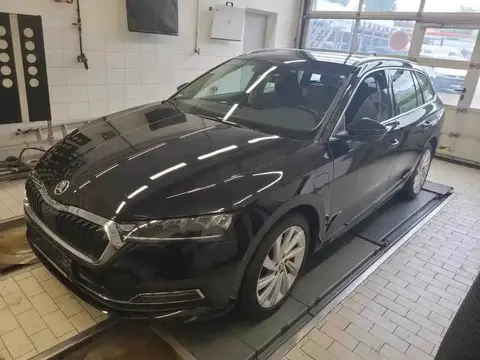 Used SKODA OCTAVIA Hybrid 2022 Ad 