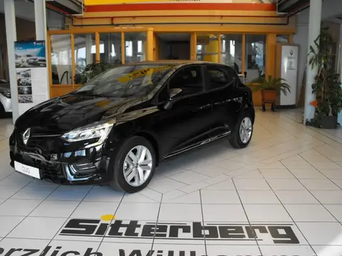 Used RENAULT CLIO Petrol 2020 Ad 