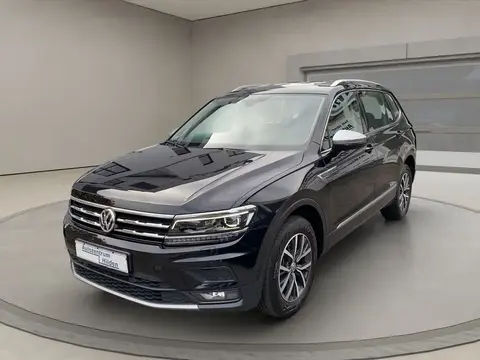 Used VOLKSWAGEN TIGUAN Petrol 2017 Ad 