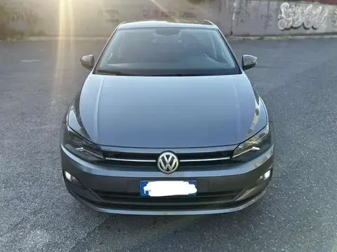 Used VOLKSWAGEN POLO  2018 Ad 