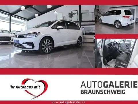 Used VOLKSWAGEN TOURAN Petrol 2021 Ad 