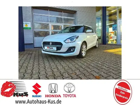 Used SUZUKI SWIFT Petrol 2021 Ad 