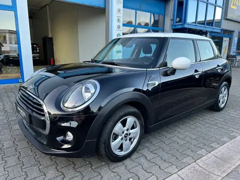 Used MINI COOPER Petrol 2018 Ad 