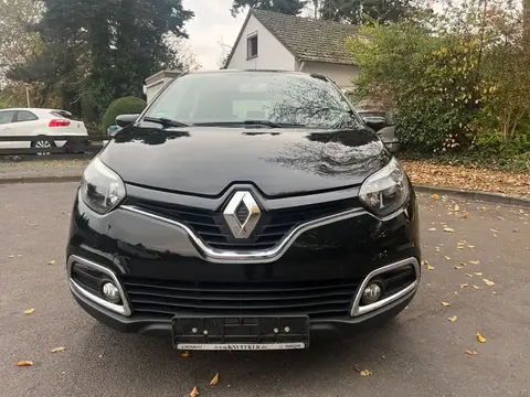 Used RENAULT CAPTUR Petrol 2016 Ad 