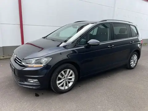 Used VOLKSWAGEN TOURAN Diesel 2017 Ad 