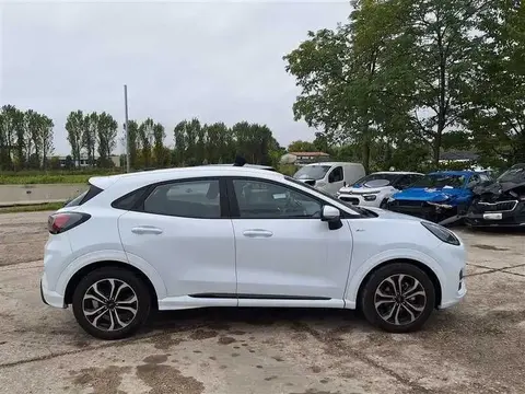 Used FORD PUMA Hybrid 2021 Ad 