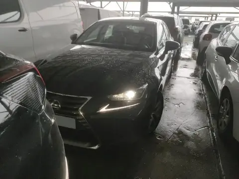 Used LEXUS IS Hybrid 2019 Ad 