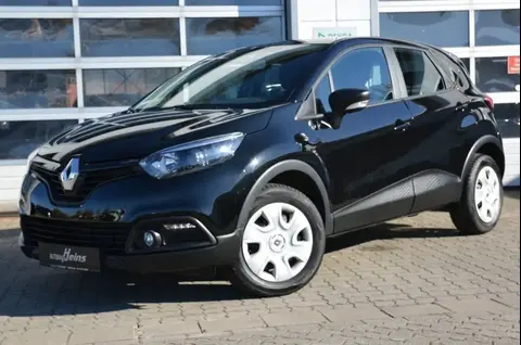 Used RENAULT CAPTUR Petrol 2017 Ad 