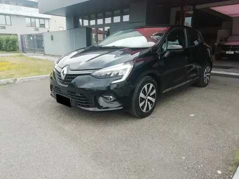 Used RENAULT CLIO Hybrid 2021 Ad 