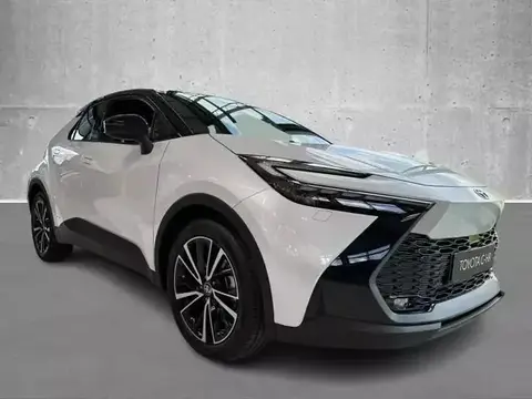 Used TOYOTA C-HR Hybrid 2024 Ad 