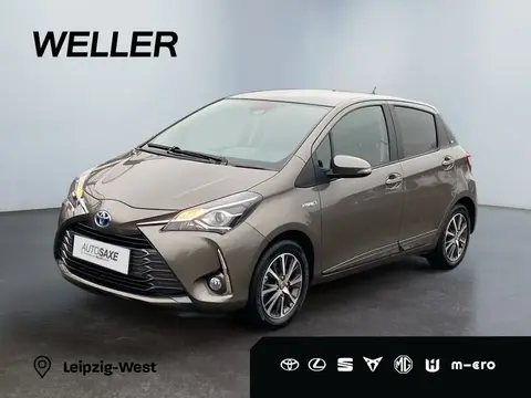 Used TOYOTA YARIS Hybrid 2019 Ad Germany