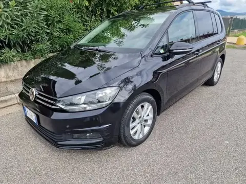 Used VOLKSWAGEN TOURAN Diesel 2017 Ad 