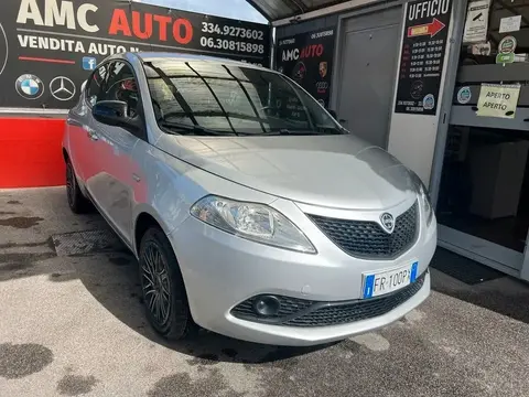 Annonce LANCIA YPSILON Essence 2018 d'occasion 