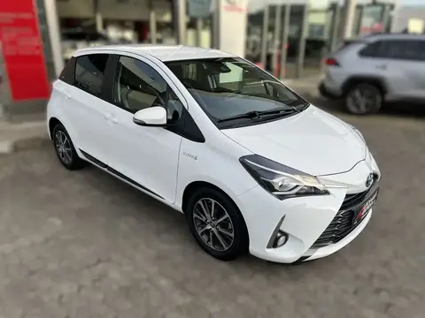 Used TOYOTA YARIS Hybrid 2019 Ad 