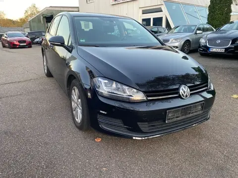 Used VOLKSWAGEN GOLF Petrol 2017 Ad 