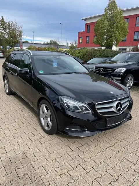 Used MERCEDES-BENZ CLASSE E Petrol 2015 Ad 