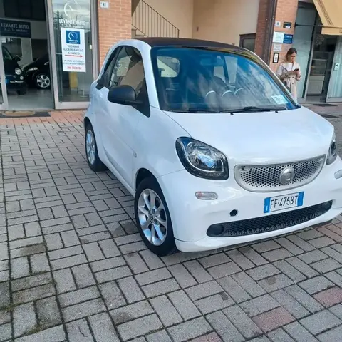 Annonce SMART FORTWO Essence 2016 d'occasion 