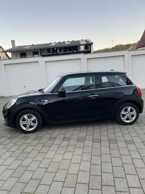 Used MINI ONE Petrol 2015 Ad 