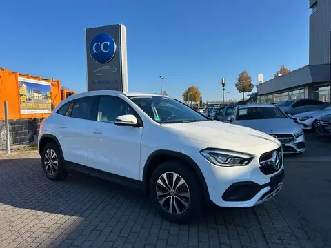 Used MERCEDES-BENZ CLASSE GLA Hybrid 2022 Ad 