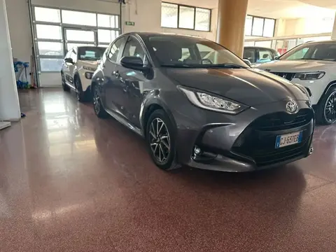 Used TOYOTA YARIS Hybrid 2022 Ad 