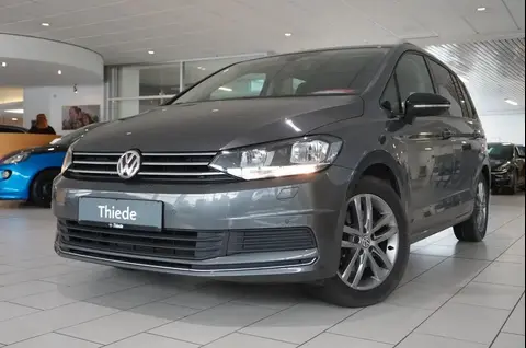 Used VOLKSWAGEN TOURAN Petrol 2019 Ad 