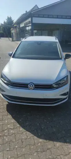 Used VOLKSWAGEN GOLF Petrol 2019 Ad 