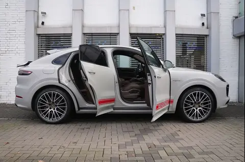 Used PORSCHE CAYENNE Hybrid 2023 Ad 