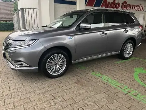 Used MITSUBISHI OUTLANDER Hybrid 2019 Ad 