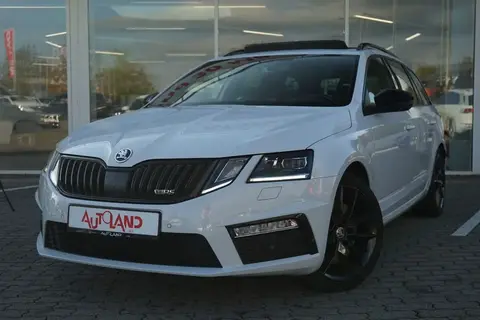 Used SKODA OCTAVIA Petrol 2018 Ad 