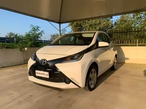 Used TOYOTA AYGO X Petrol 2015 Ad 