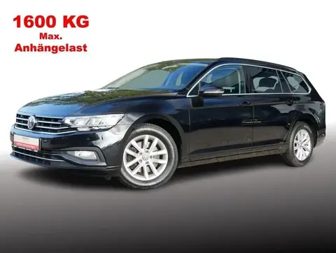 Used VOLKSWAGEN PASSAT Petrol 2019 Ad 