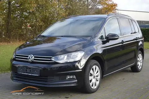 Used VOLKSWAGEN TOURAN Petrol 2022 Ad 