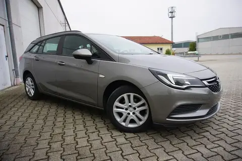 Used OPEL ASTRA Petrol 2017 Ad 