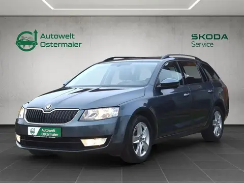 Used SKODA OCTAVIA Petrol 2015 Ad 