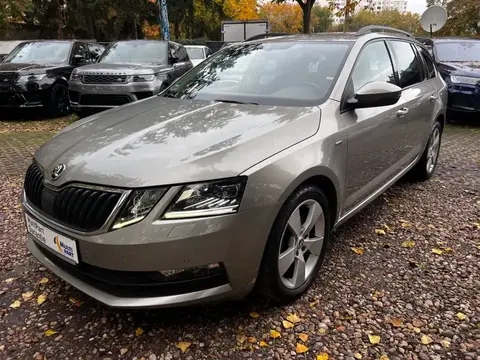 Used SKODA OCTAVIA Petrol 2018 Ad 