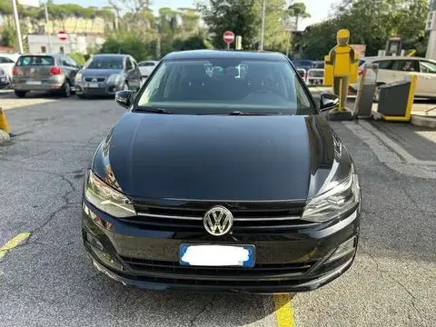 Used VOLKSWAGEN POLO  2018 Ad 