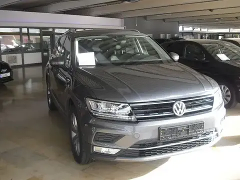 Used VOLKSWAGEN TIGUAN Petrol 2016 Ad 