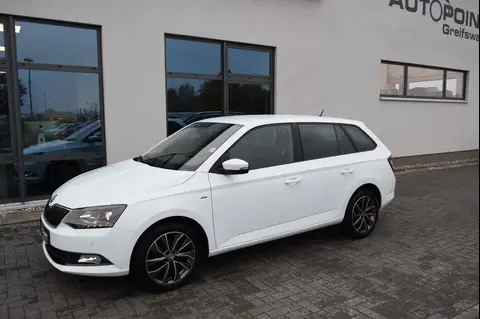 Used SKODA FABIA Petrol 2017 Ad 