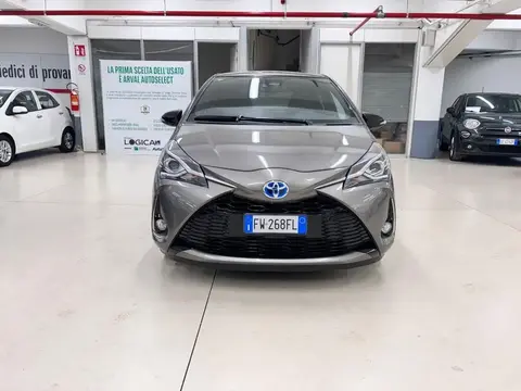 Used TOYOTA YARIS Hybrid 2019 Ad 