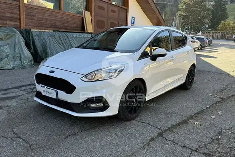 Annonce FORD FIESTA Essence 2018 d'occasion 