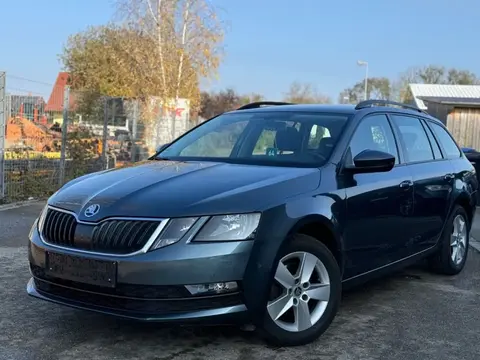 Used SKODA OCTAVIA Petrol 2018 Ad 