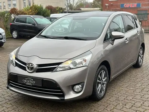 Used TOYOTA VERSO Petrol 2015 Ad 