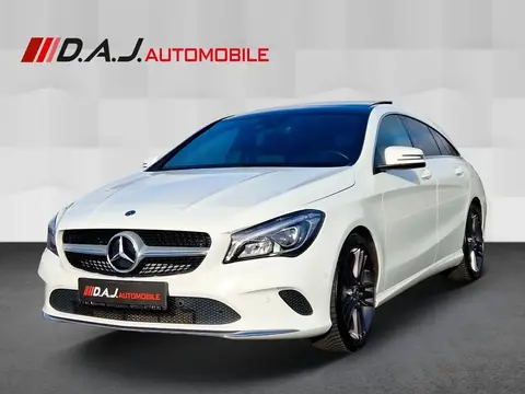 Used MERCEDES-BENZ CLASSE CLA Petrol 2017 Ad 