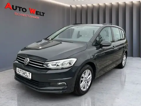 Used VOLKSWAGEN TOURAN Petrol 2019 Ad 