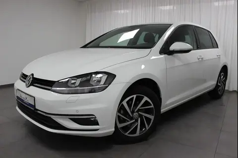 Used VOLKSWAGEN GOLF Petrol 2017 Ad 