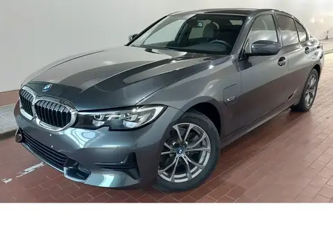 Used BMW SERIE 3 Hybrid 2022 Ad 